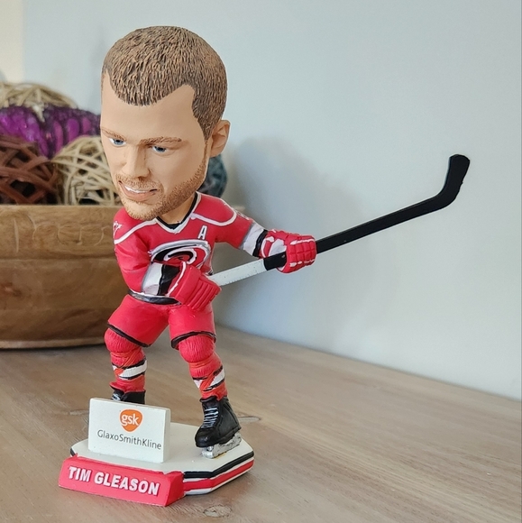 🏒 Carolina Hurricanes Tim Gleason Bobblehead – Limited Edition 2010, Boxed - Picture 16 of 16
